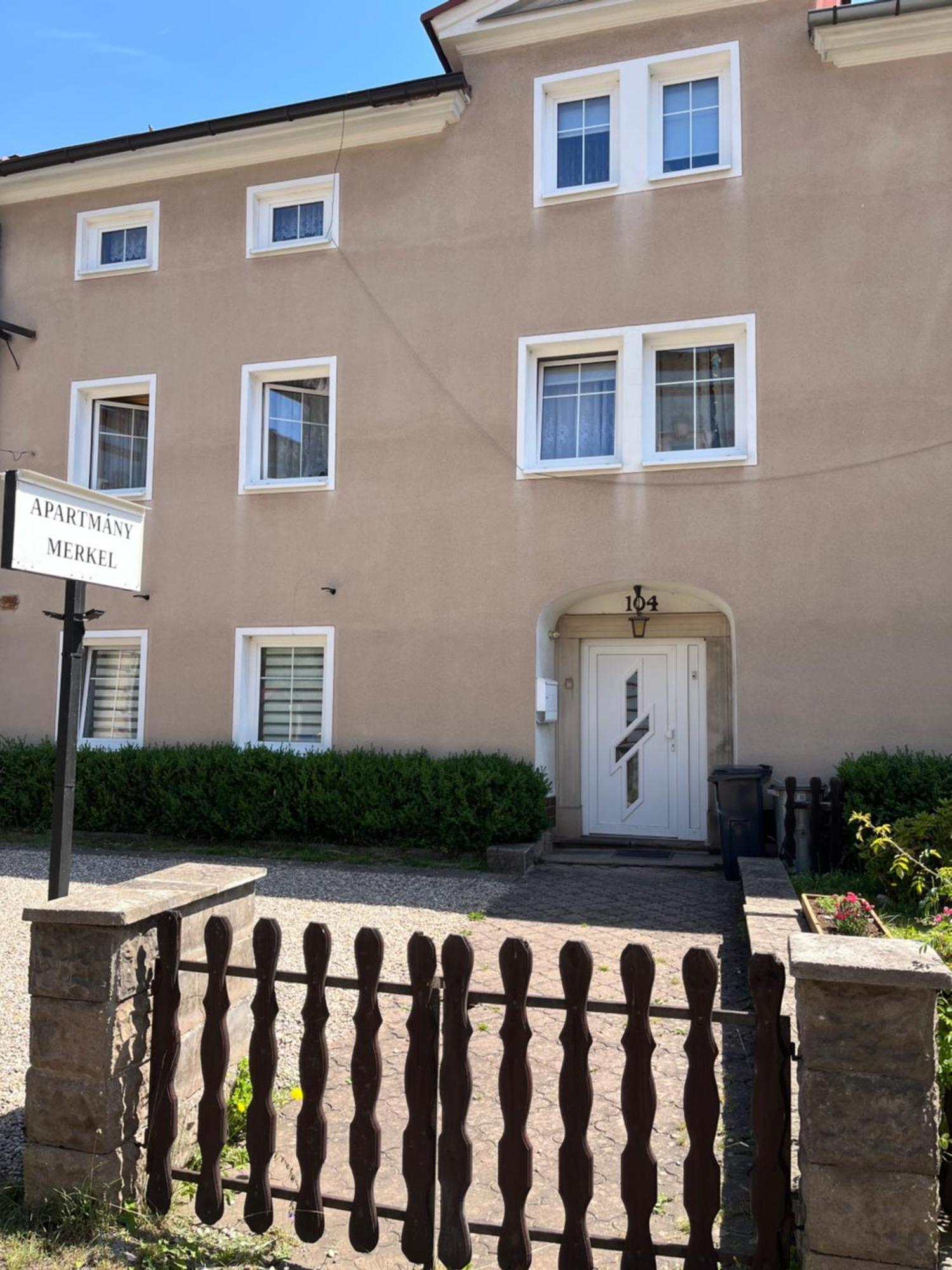 Apartament Merkel *